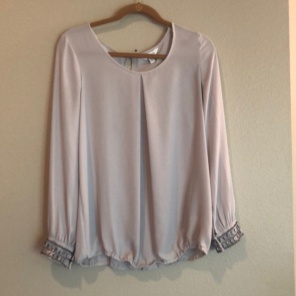 Flirty grey blouse